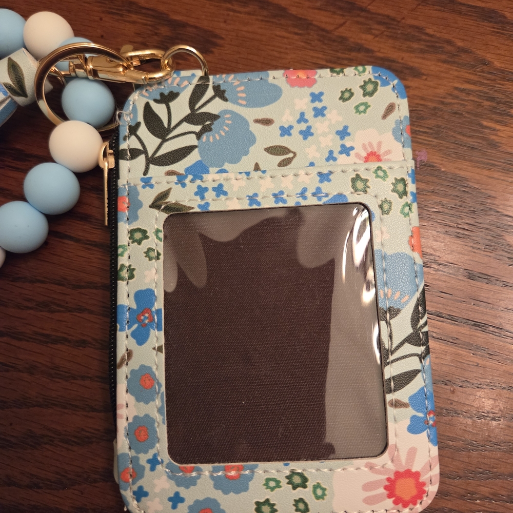 Re-Fabbed Boutique Floral Wristlet Clutch - Picture 5 of 5